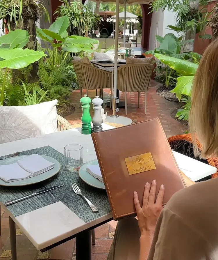 casa-pestagua_breakfast-in-the-garden_video_frame_01