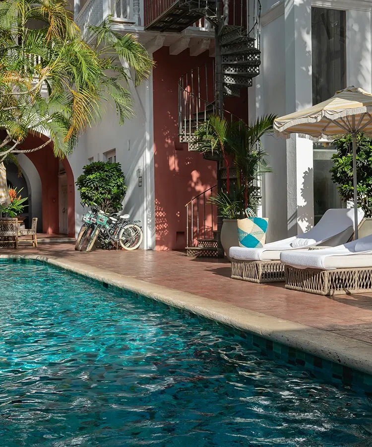 casa-pestagua_wellness_relax-by-the-poolside_01