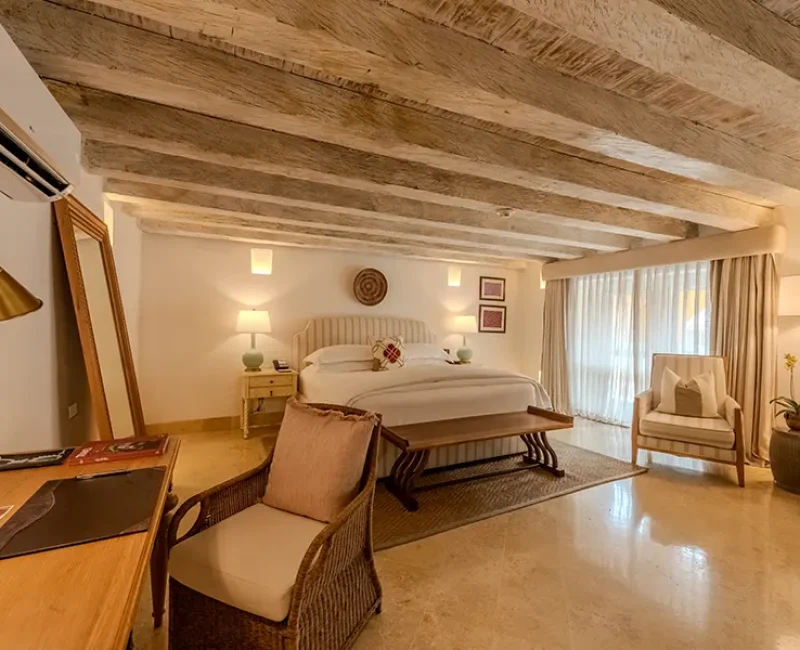 room-deluxe-home-01